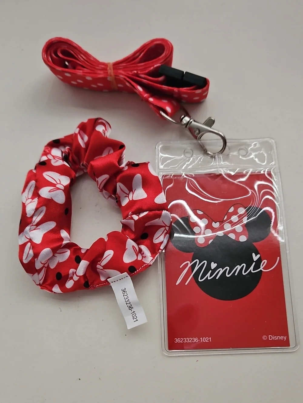 NWOT Disney Red Minnie Mouse Polka Dot Lanyard with Matching Bow Scrunchie